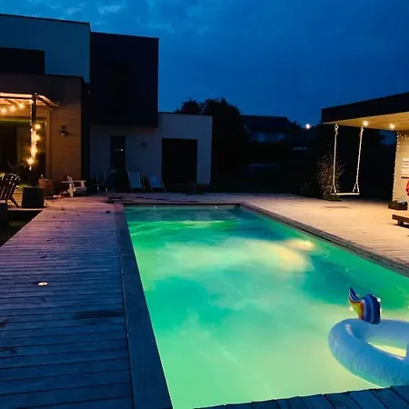 Maison Avec Piscine In *